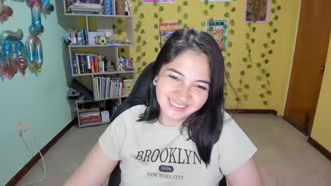 Mia  Wednesday to Sunday 730 am to 1030 am Colombian Hour D online show from 9, 3, 2025