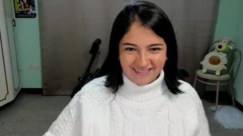 Mia  Wednesday to Sunday 730 am to 1030 am Colombian Hour D online show from 22, 10, 2025