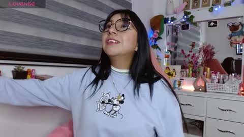 Snapshot of littlerouse_ chatting on 6, 1, 2025 Ruby Rouse online show from 6, 1, 2025