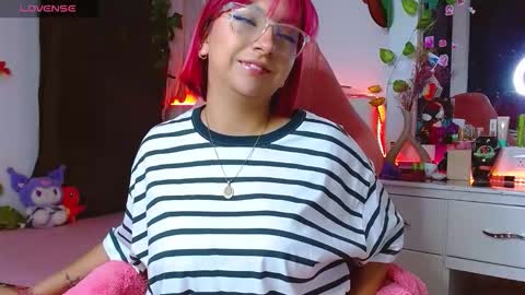 Snapshot of littlerouse_ chatting on 24, 11, 2025 Ruby Rouse online show from 24, 11, 2025