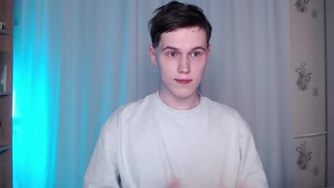 Snapshot of littlesadcabbage chatting on 4, 3, 2025 Sonnenschein online show from 4, 3, 2025