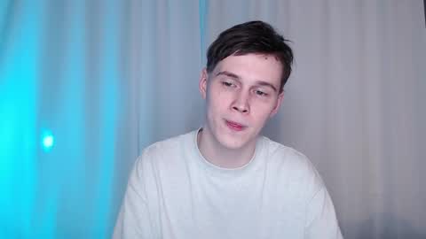 Snapshot of littlesadcabbage chatting on 8, 3, 2025 Sonnenschein online show from 8, 3, 2025