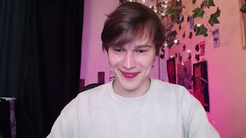 Snapshot of littlesadcabbage chatting on 24, 10, 2025 Sonnenschein online show from 24, 10, 2025