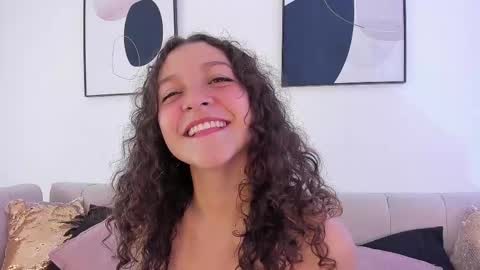 Snapshot of littlesoffi_gh chatting on 16, 2, 2025    online show from 16, 2, 2025