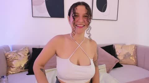 Snapshot of littlesoffi_gh chatting on 1, 3, 2025    online show from 1, 3, 2025