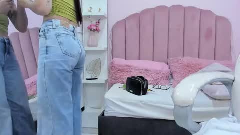  sofii  online show from 1, 11, 2025