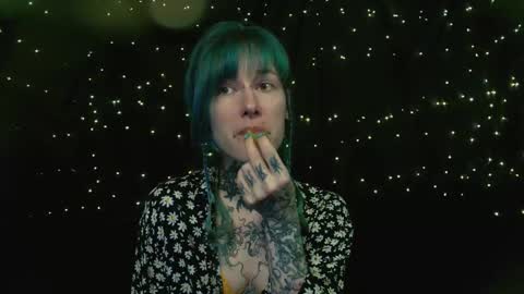 Niki  free tg channel with some photos gifs and info about streams  online show from 10, 11, 2025