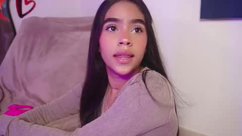 littletammy_ online show from 14, 11, 2025