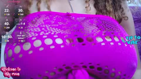 Snapshot of litzy_curly chatting on 16, 12, 2024 Litzy online show from 16, 12, 2024