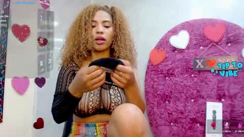 Snapshot of litzy_curly chatting on 21, 9, 2025 Litzy online show from 21, 9, 2025
