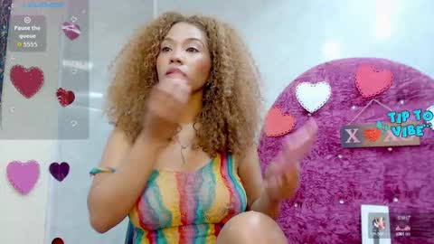 Snapshot of litzy_curly chatting on 13, 10, 2025 Litzy online show from 13, 10, 2025
