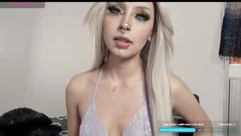 Liu help me to reach 100 thumps up daddy online show from 18, 4, 2026