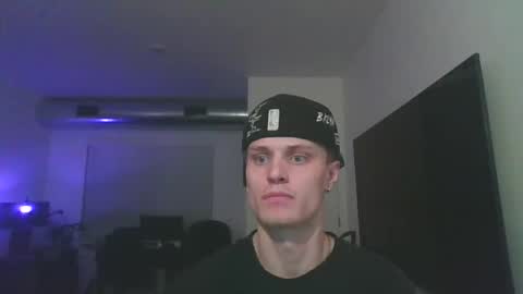 livelikereece1 online show from 9, 5, 2026