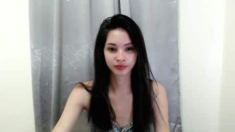 Snapshot of liviacum_ chatting on 22, 11, 2025 Lvia online show from 22, 11, 2025