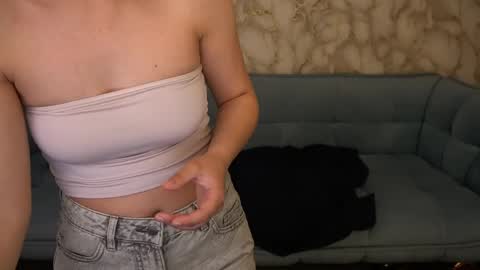 liviashy online show from 18, 4, 2026