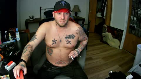 Snapshot of livingpuddle chatting on 6, 5, 2026 livingpuddle online show from 6, 5, 2026