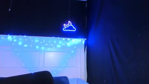 Snapshot of livinsubspace chatting on 7, 12, 2024 Liv online show from 7, 12, 2024