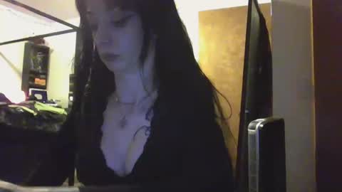 Snapshot of livmirage chatting on 19, 2, 2025 Liv Mirage online show from 19, 2, 2025