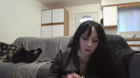 Snapshot of livmirage chatting on 8, 3, 2025 Liv Mirage online show from 8, 3, 2025