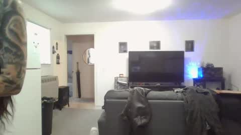 Snapshot of livmirage chatting on 11, 10, 2025 Liv Mirage online show from 11, 10, 2025