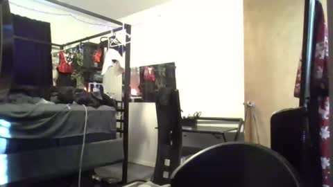 Snapshot of livmirage chatting on 29, 10, 2025 Liv Mirage online show from 29, 10, 2025