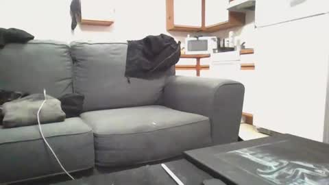 Snapshot of livmirage chatting on 8, 11, 2025 Liv Mirage online show from 8, 11, 2025