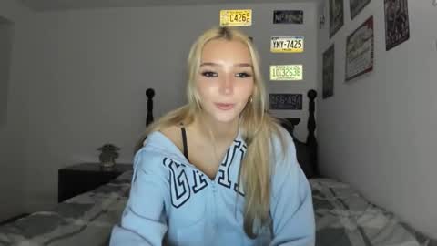 Snapshot of livvywinters chatting on 11, 5, 2026 Livvy online show from 11, 5, 2026