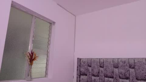 Snapshot of lizbeth_ross chatting on 10, 9, 2025 LIZBETH ROSS online show from 10, 9, 2025