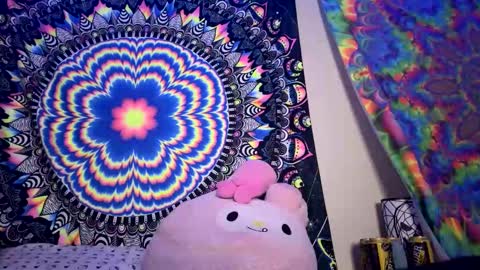 Lizz  online show from 11, 2, 2025