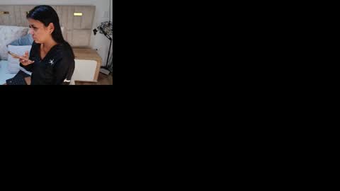 Lizz  online show from 4, 11, 2025