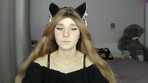 lizza_a online show from 10, 4, 2026