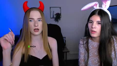 lizzie_boom online show from 12, 9, 2025