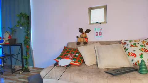 Snapshot of lizzy_kane chatting on 5, 12, 2025 lizzy_kane online show from 5, 12, 2025