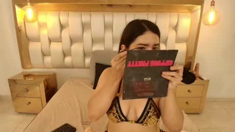 Snapshot of lizzyraven chatting on 1, 7, 2026 LIZZY RAVEN online show from 1, 7, 2026