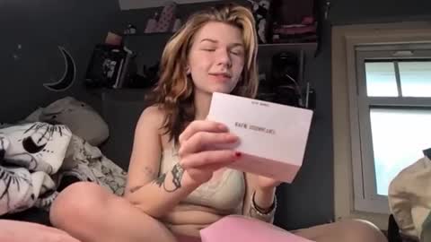 lizzybunny online show from 27, 12, 2024