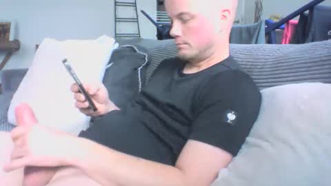 Snapshot of lks94 chatting on 14, 10, 2025 lucas online show from 14, 10, 2025