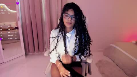 Snapshot of lm_kloeeh chatting on 21, 1, 2025 Kloe see you 28-11  to celebrate my birthday online show from 21, 1, 2025