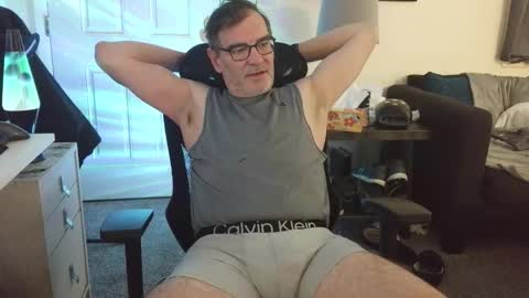 Snapshot of lngdickdaddy chatting on 1, 2, 2026 LongDick Daddy online show from 1, 2, 2026