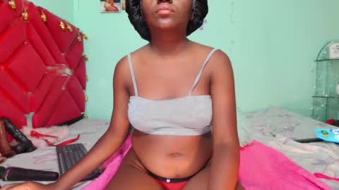 loaisisAdamss online show from 9, 10, 2025