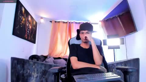 Snapshot of logan_crown chatting on 8, 6, 2026 logan_crown online show from 8, 6, 2026