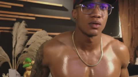 logan_varela online show from 1, 2, 2025