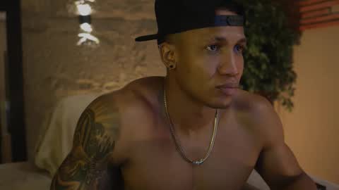 logan_varela online show from 22, 10, 2025