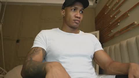 logan_varela online show from 19, 5, 2026