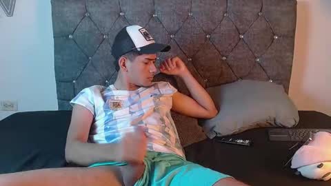 Snapshot of logan_willyams_ chatting on 18, 10, 2025 logan_willyams_ online show from 18, 10, 2025