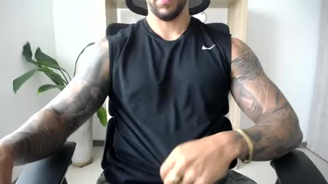Snapshot of loganhod chatting on 20, 5, 2026 Logan Wolfp online show from 20, 5, 2026