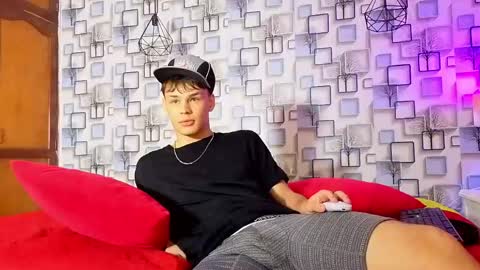 logansteel_ online show from 12, 5, 2026