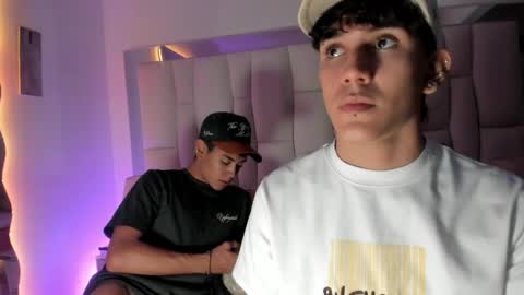 logantwink18 online show from 27, 3, 2026