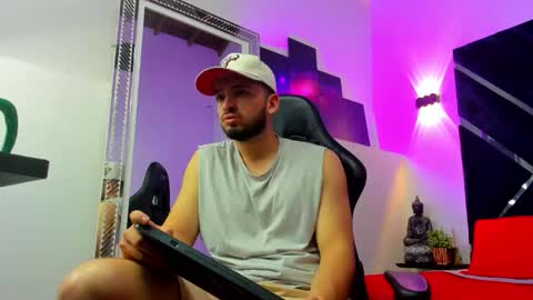 Snapshot of loganwolfjs chatting on 27, 2, 2026 Logan Wolf online show from 27, 2, 2026