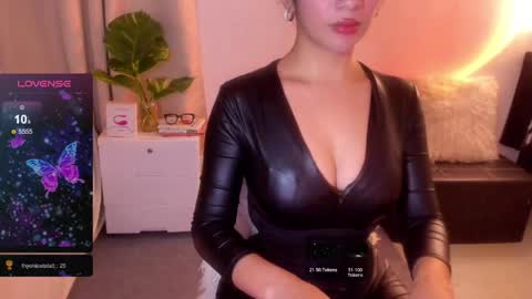 Mistress L online show from 13, 5, 2026