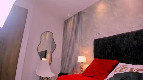 Lola Sweet online show from 28, 2, 2025